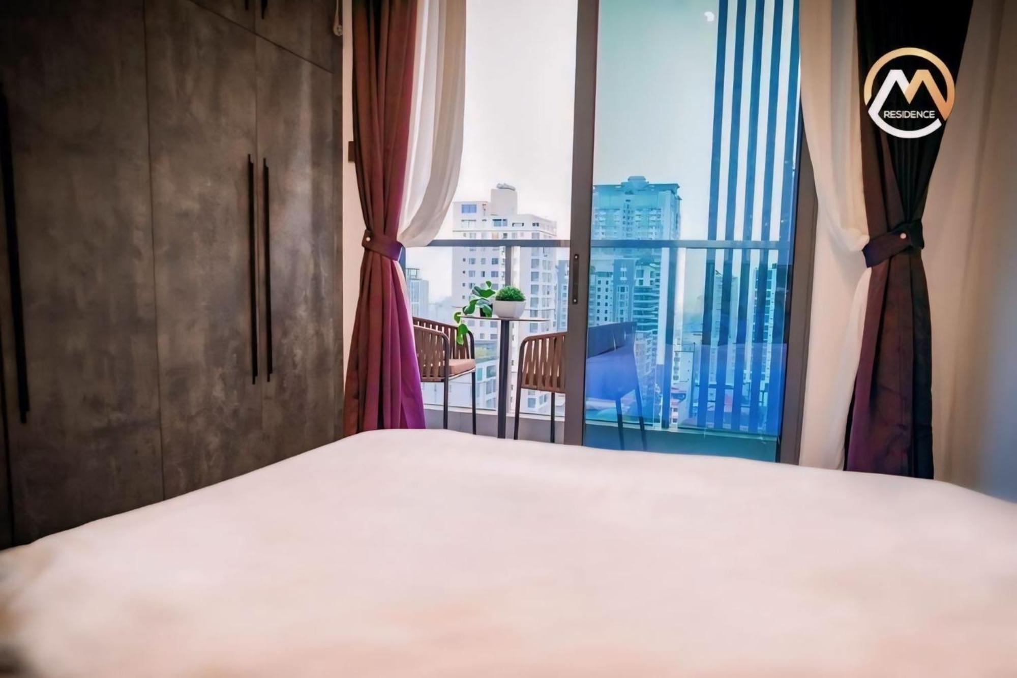 Hotel Serviced Condo Unique Infinity Pool With Mekong River View Phnom Penh Exteriör bild