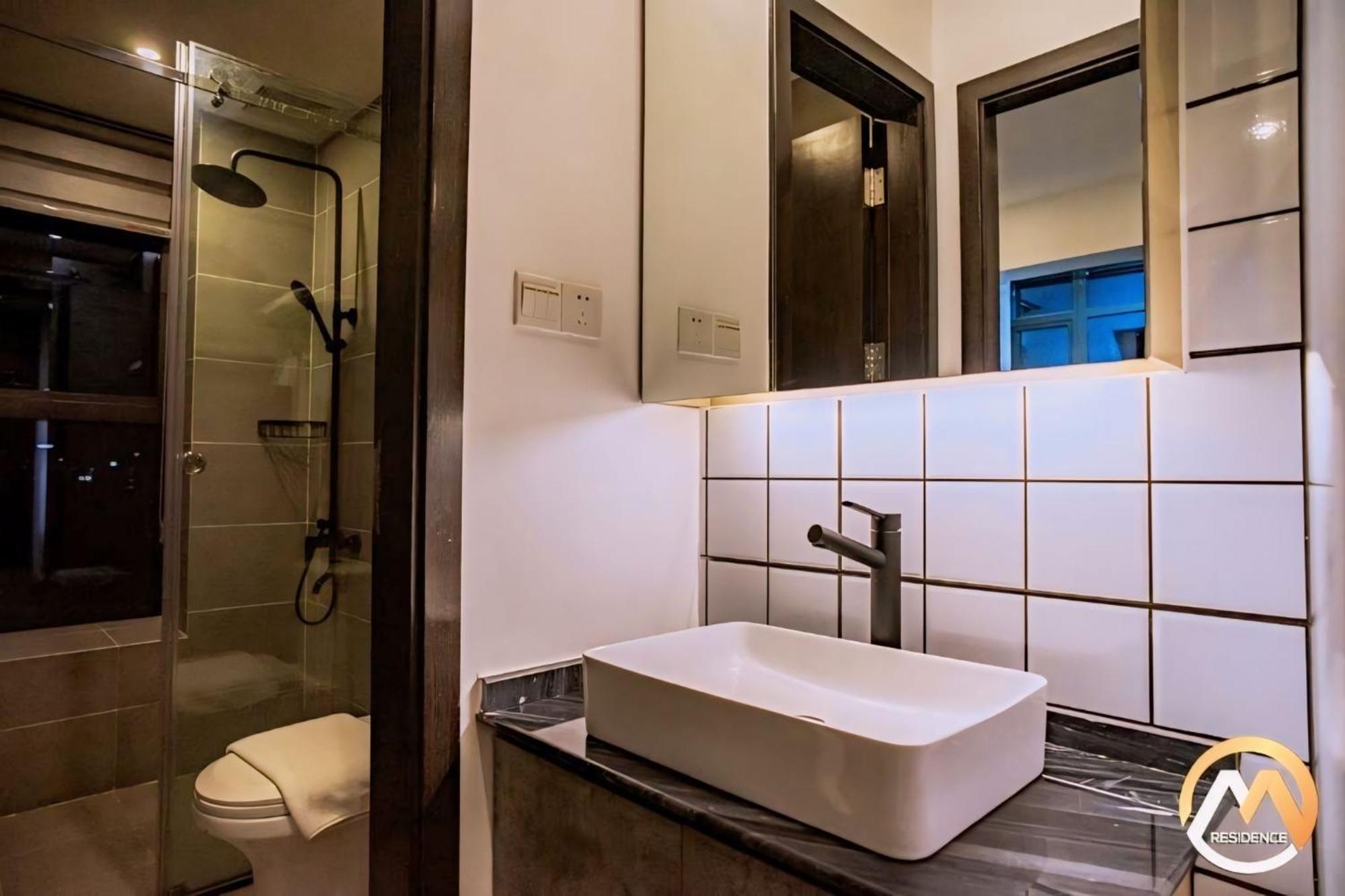 Hotel Serviced Condo Unique Infinity Pool With Mekong River View Phnom Penh Exteriör bild