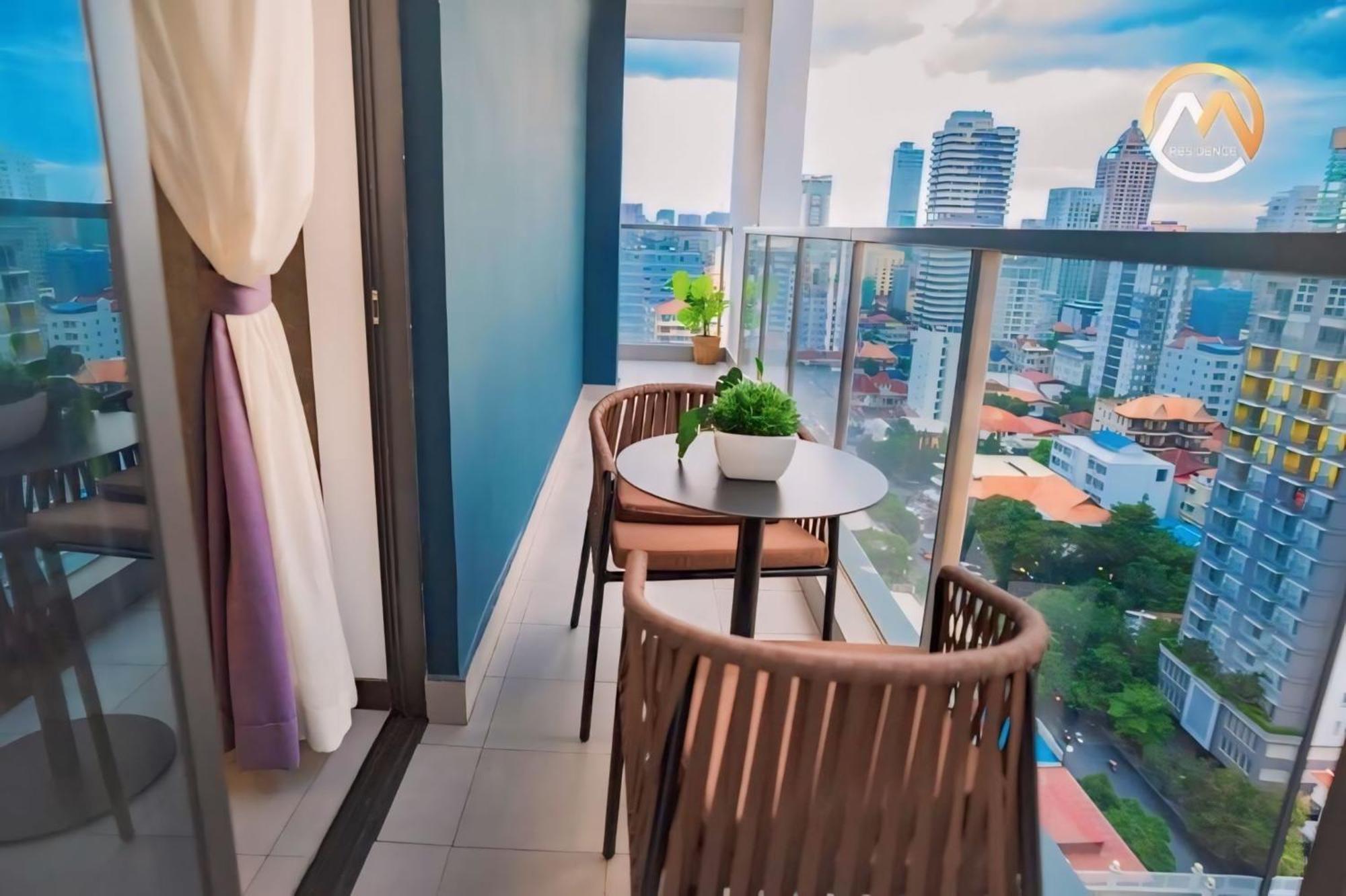 Hotel Serviced Condo Unique Infinity Pool With Mekong River View Phnom Penh Exteriör bild