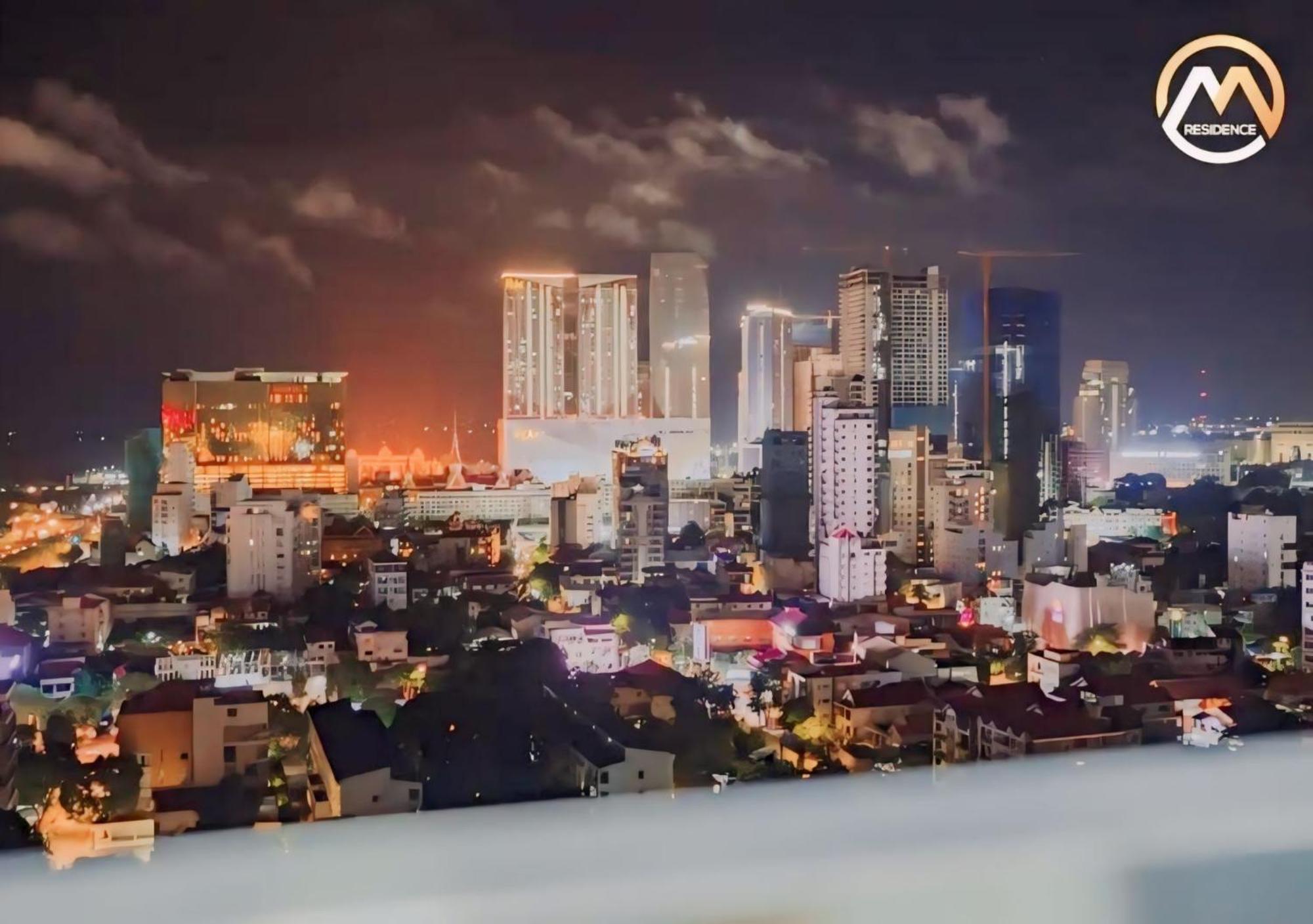 Hotel Serviced Condo Unique Infinity Pool With Mekong River View Phnom Penh Exteriör bild